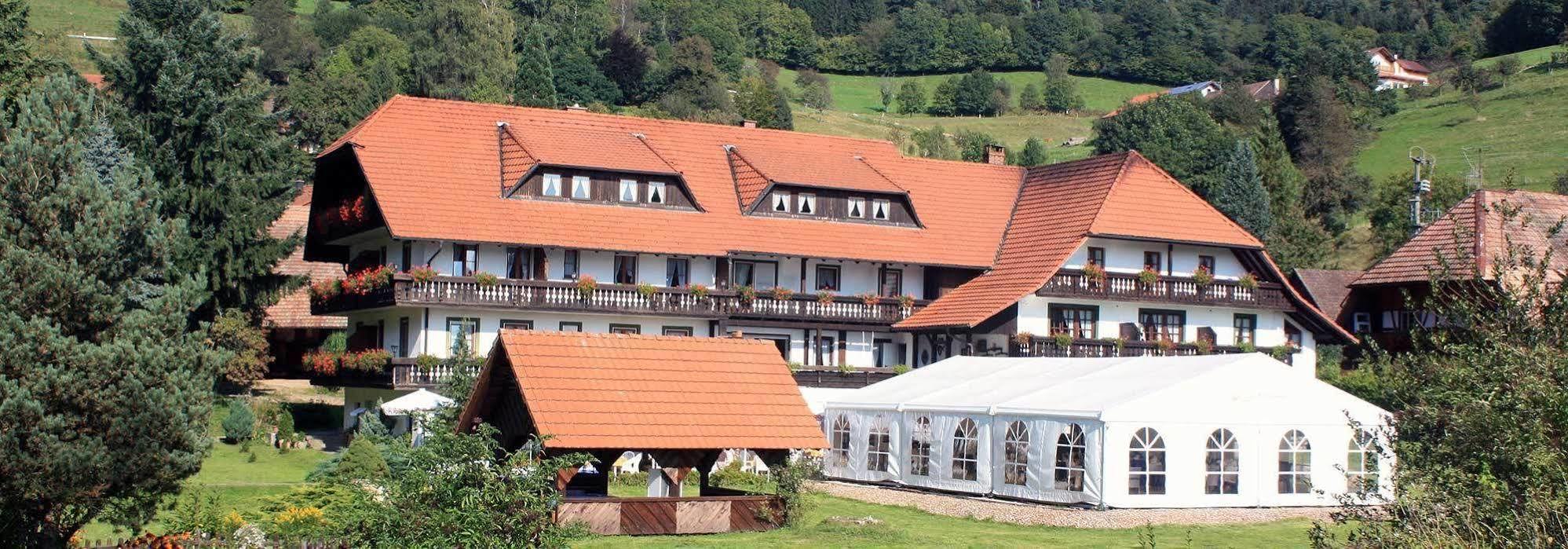 Boutique Wellnesshotel Landmann Steinen  ภายนอก รูปภาพ